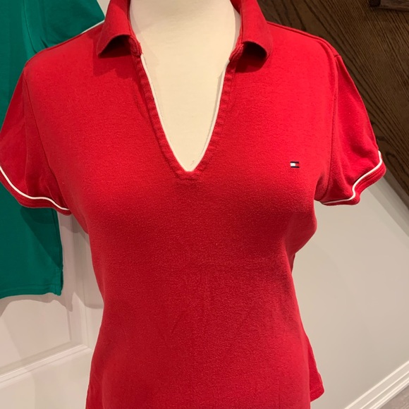 🔥SOLD🔥 2 Tommy Hilfiger t-shirts - Picture 3 of 7